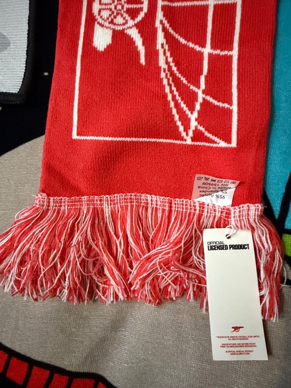 Arsenal supporter scarf Knit Scarf - Picture 4 of 9